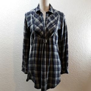 Top, VAC, size small NWOT